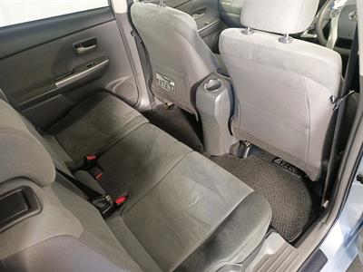 2013 Toyota Prius Alpha 7 Seats