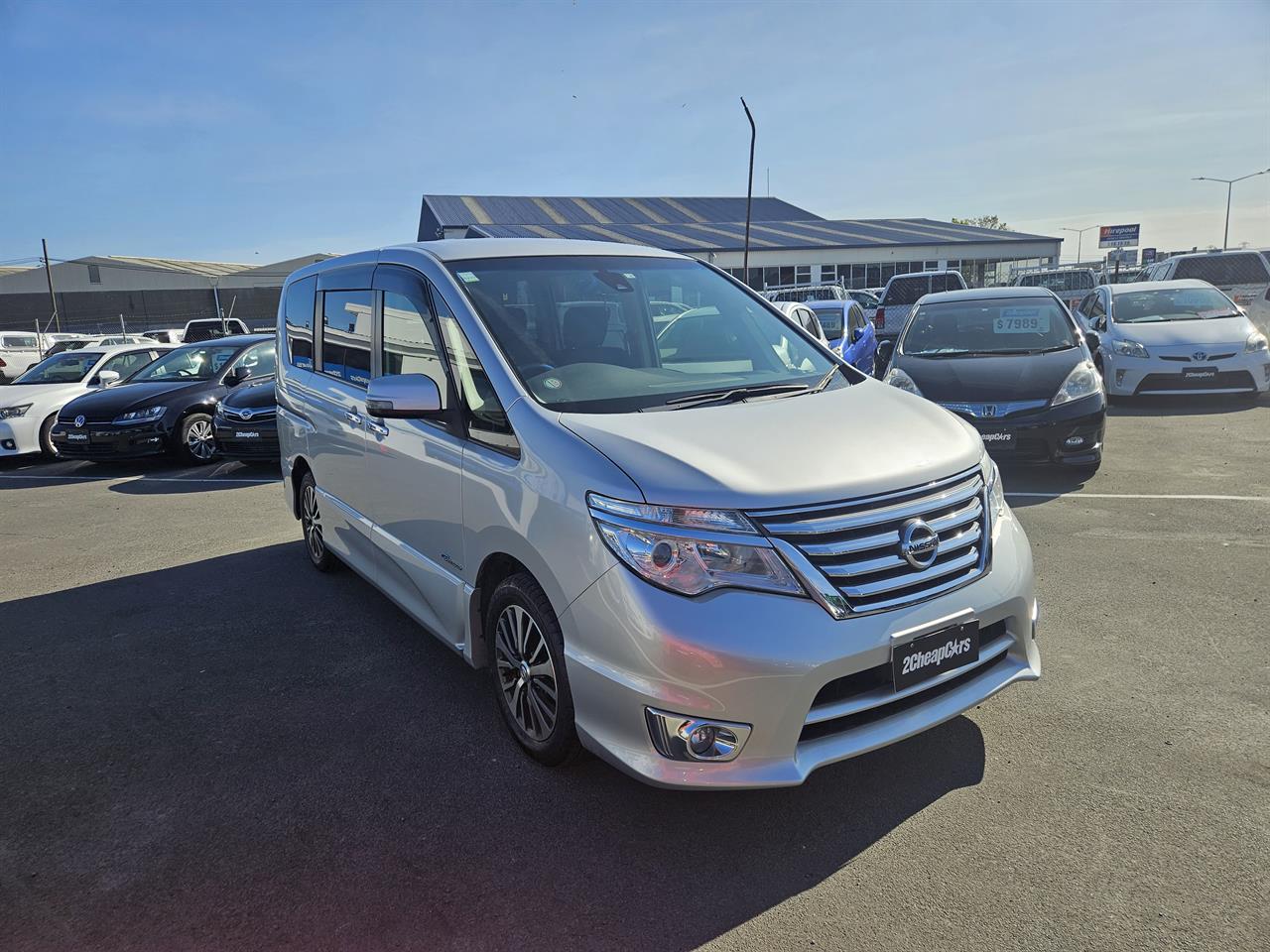 2014 Nissan Serena Hybrid