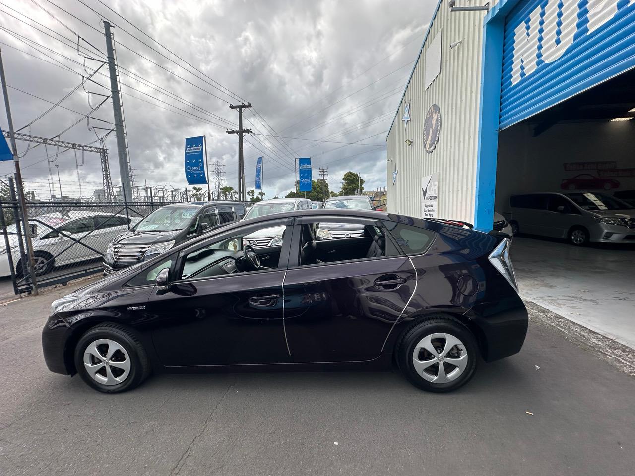 2013 Toyota Prius G