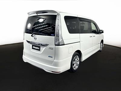 2013 Nissan Serena Hybrid