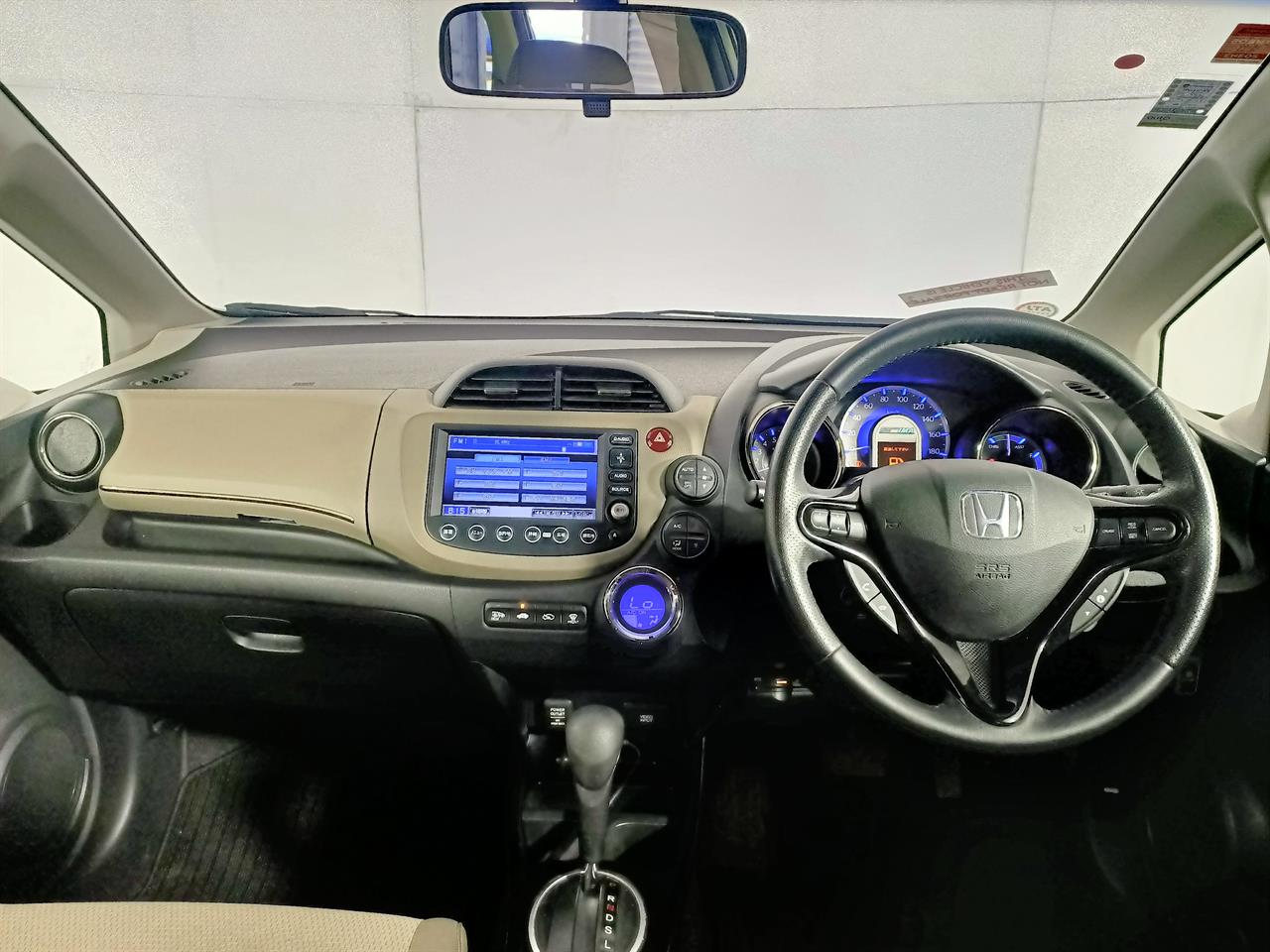 2012 Honda Fit Jazz Shuttle Hybrid