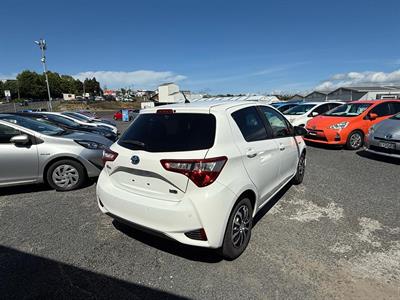 2019 Toyota Vitz Hybrid