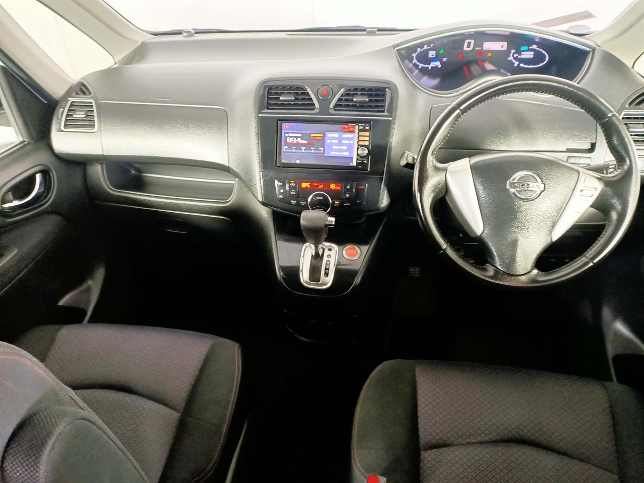 2013 Nissan Serena Hybrid