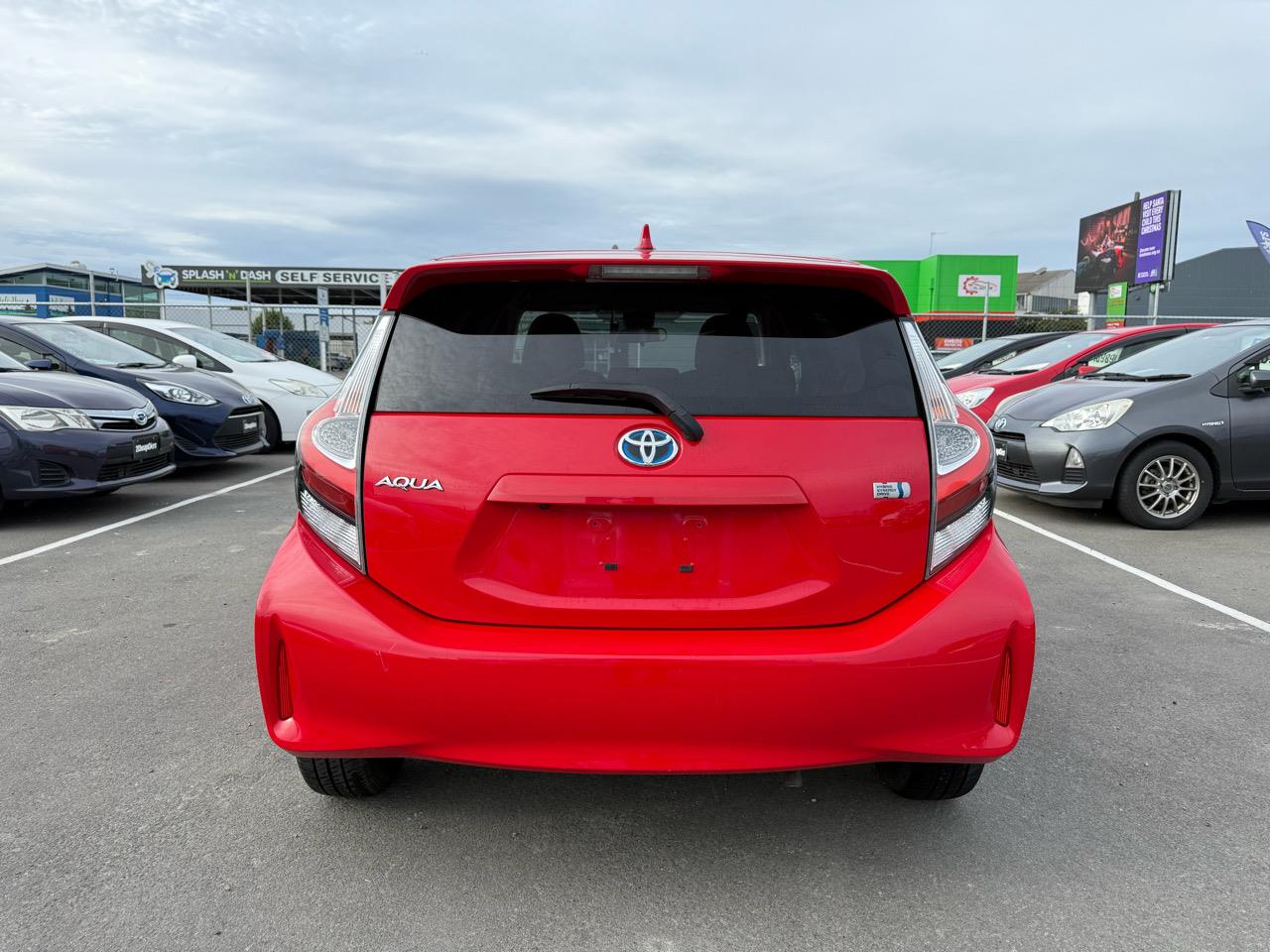 2017 Toyota Aqua Hybrid New Shape