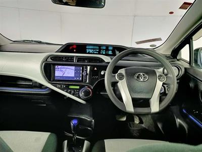 2013 Toyota Aqua Hybrid