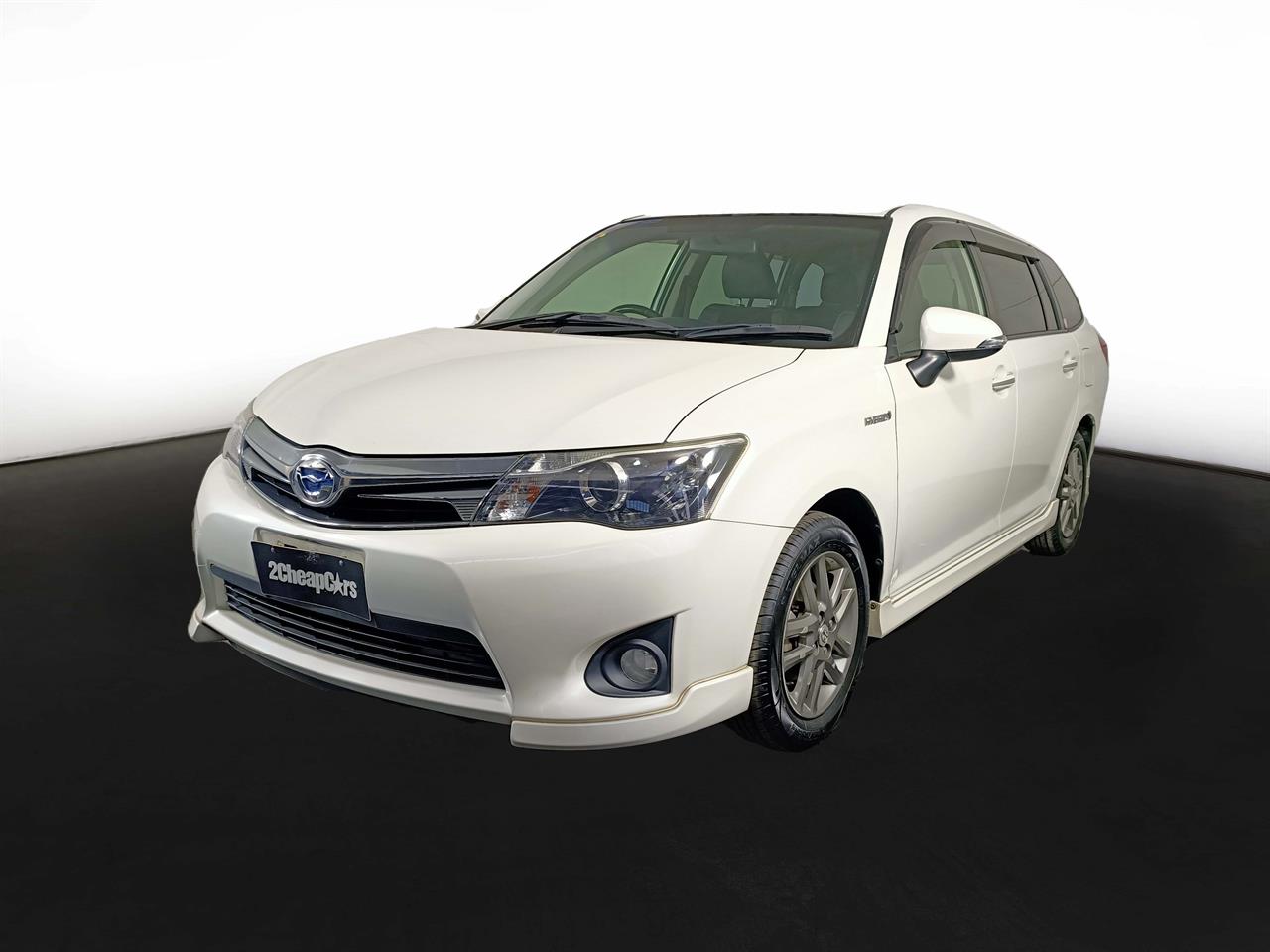 2015 Toyota Corolla Fielder Hybrid WXB