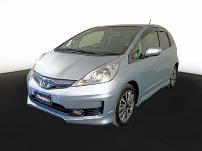 2013 Honda Fit Jazz Hybrid RS