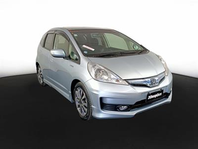 2013 Honda Fit Jazz Hybrid RS