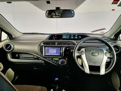 2013 Toyota Aqua Hybrid