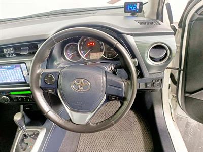 2013 Toyota Auris 