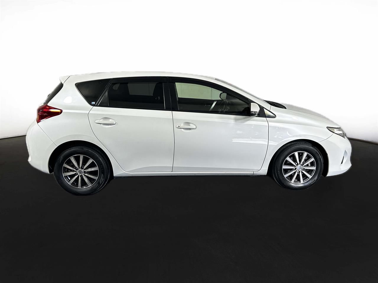 2013 Toyota Auris 