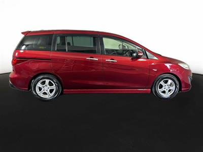 2013 Mazda Premacy 