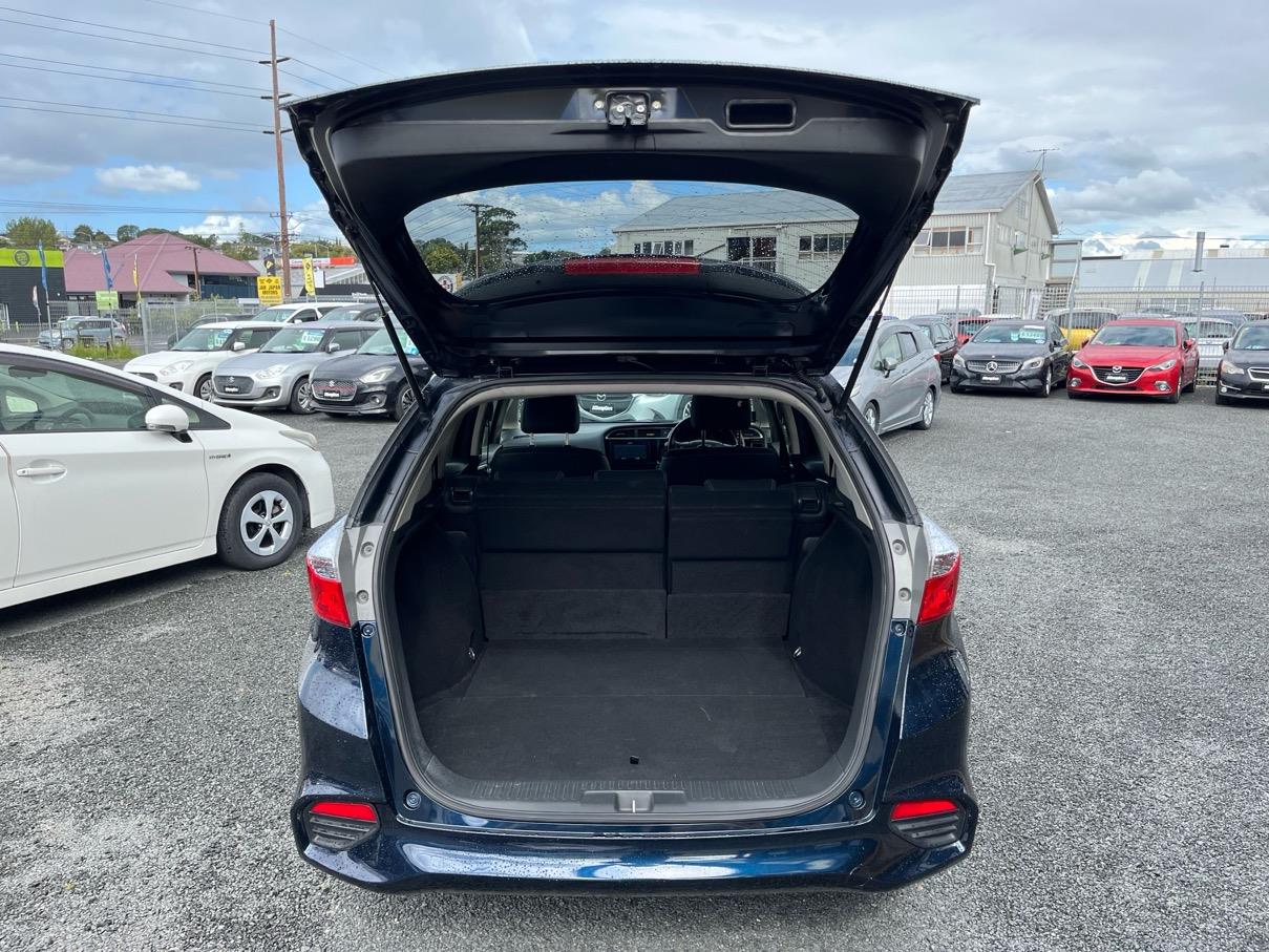 2016 Honda Fit Shuttle Hybrid Facelift Z