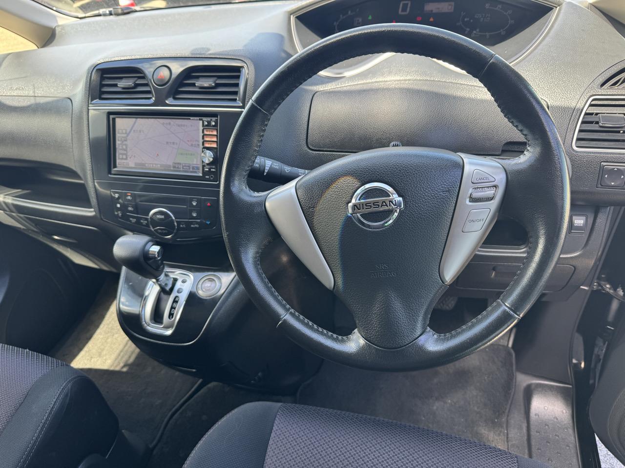 2013 Nissan Serena Hybrid