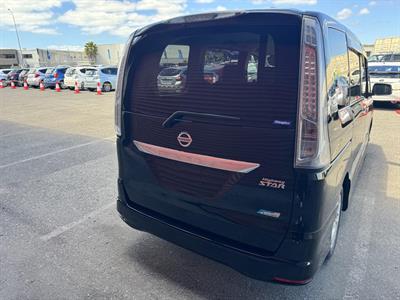 2013 Nissan Serena Hybrid