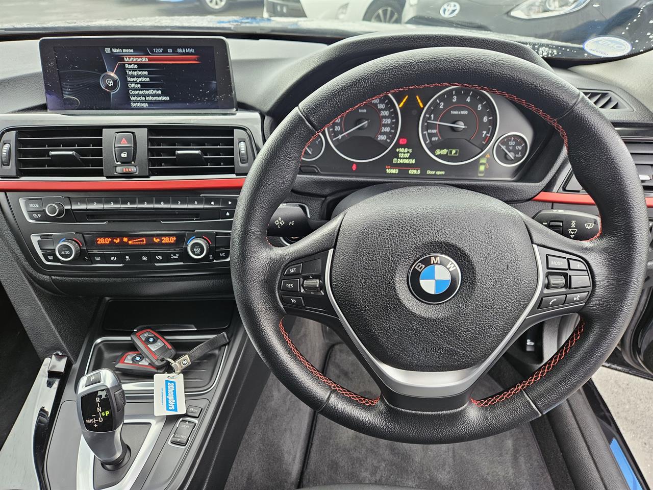 2014 BMW 320i Sports