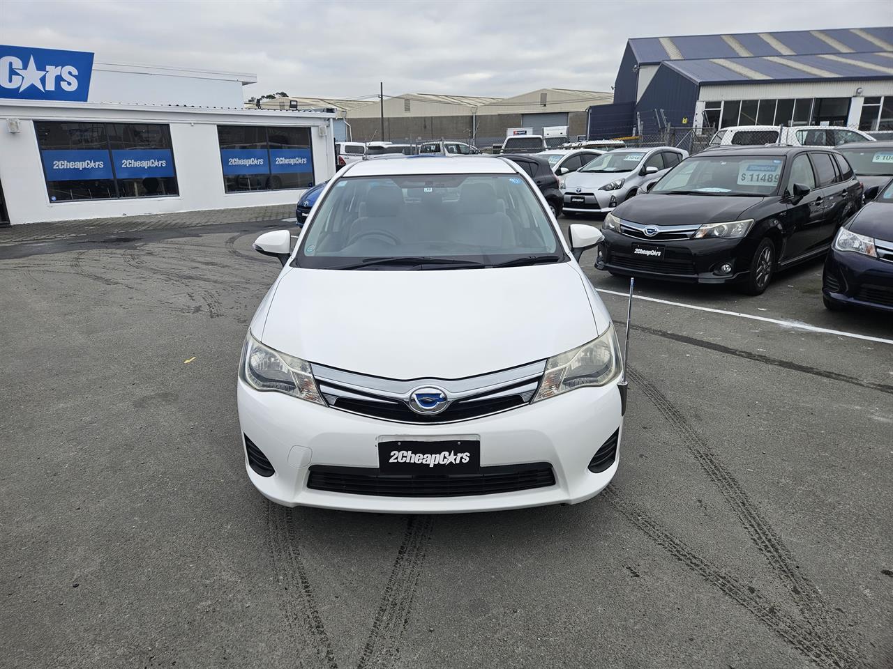 2013 Toyota Corolla Axio Hybrid