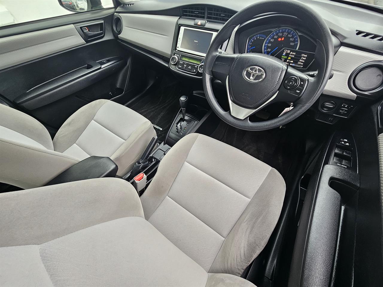 2013 Toyota Corolla Axio Hybrid