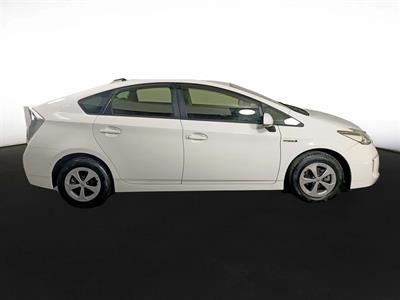 2015 Toyota Prius Hybrid