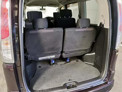 2012 Nissan Serena 