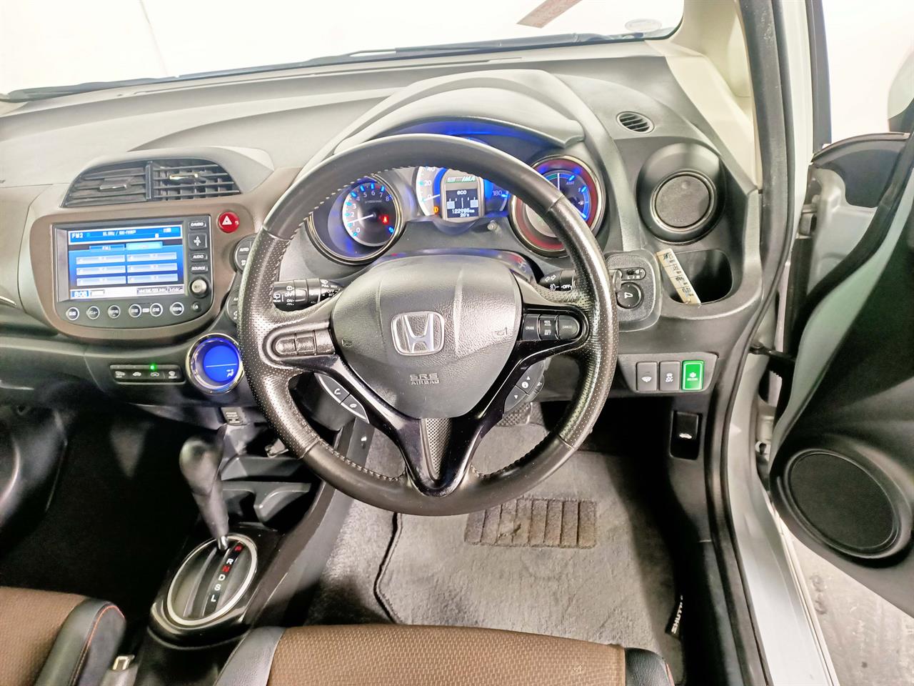 2012 Honda Fit Jazz Shuttle Hybrid