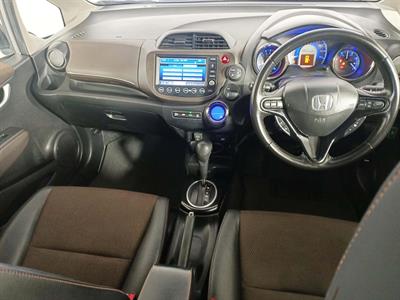 2012 Honda Fit Jazz Shuttle Hybrid