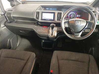 2010 Honda STEPWAGON Spada