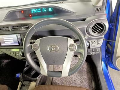 2013 Toyota Aqua Hybrid