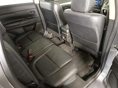 2014 Mitsubishi Outlander PHEV