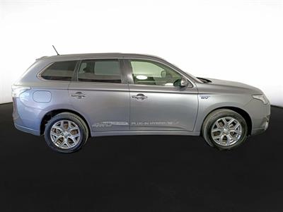 2014 Mitsubishi Outlander PHEV