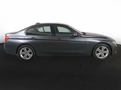 2013 BMW 320D Sports