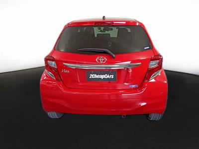 2015 Toyota Vitz 