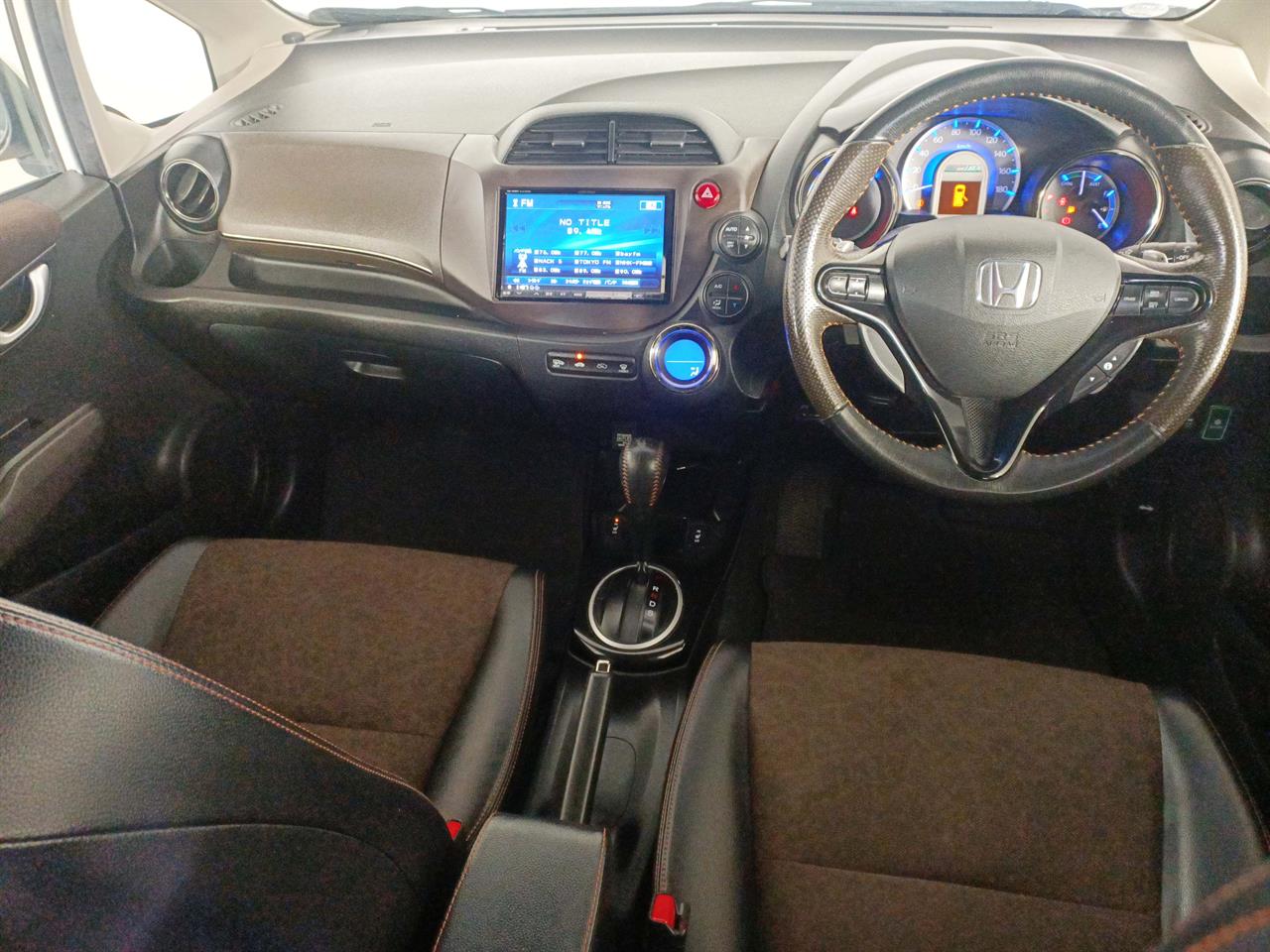 2013 Honda Fit Jazz Shuttle Hybrid