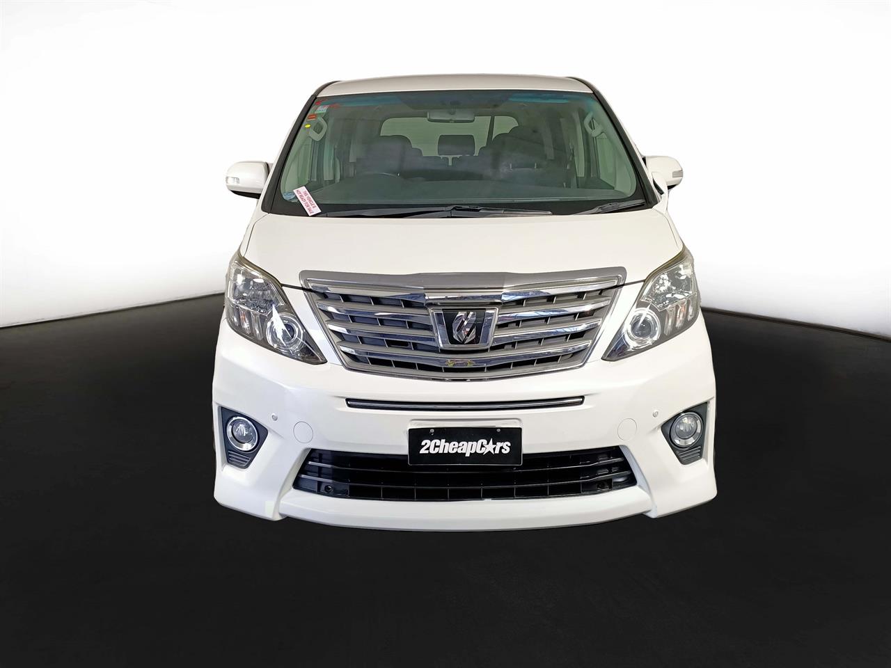 2013 Toyota Alphard 