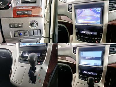 2013 Toyota Alphard 