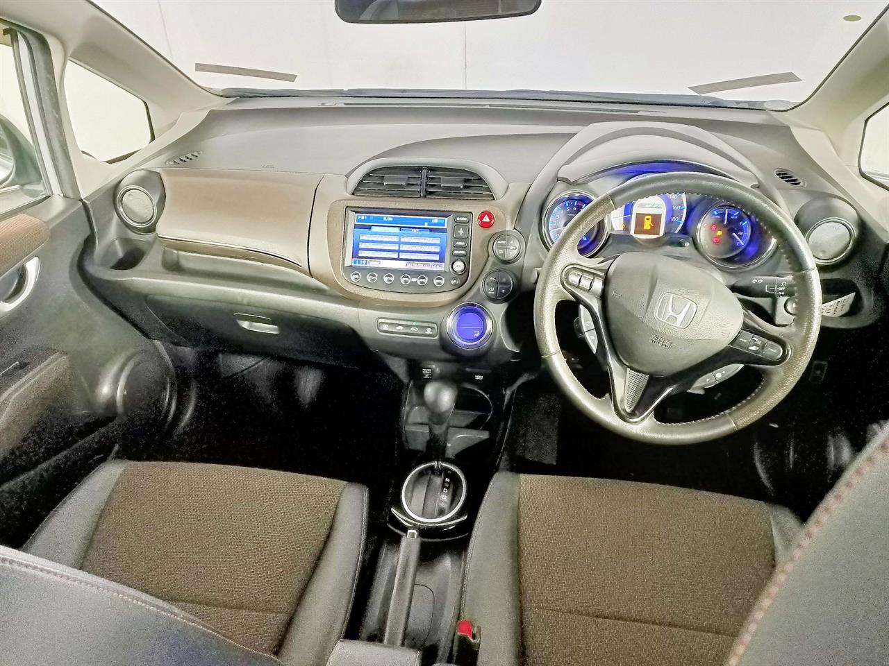 2012 Honda Fit Jazz Shuttle Hybrid