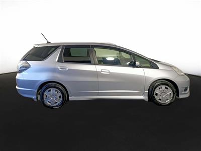 2012 Honda Fit Jazz Shuttle Hybrid