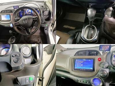 2012 Honda Fit Shuttle Hybrid