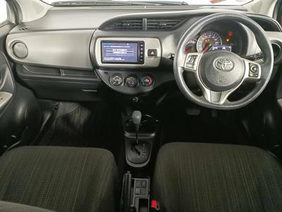 2015 Toyota Vitz 