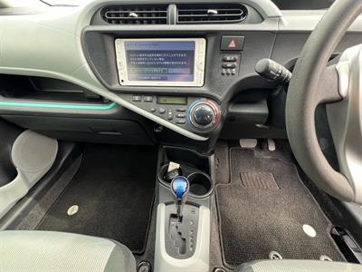 2012 Toyota Aqua Hybrid