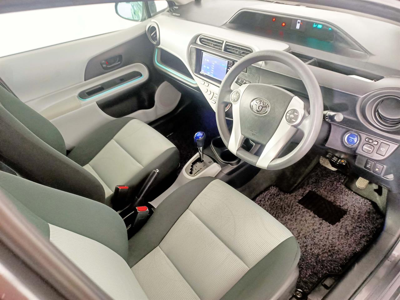 2012 Toyota Aqua Hybrid