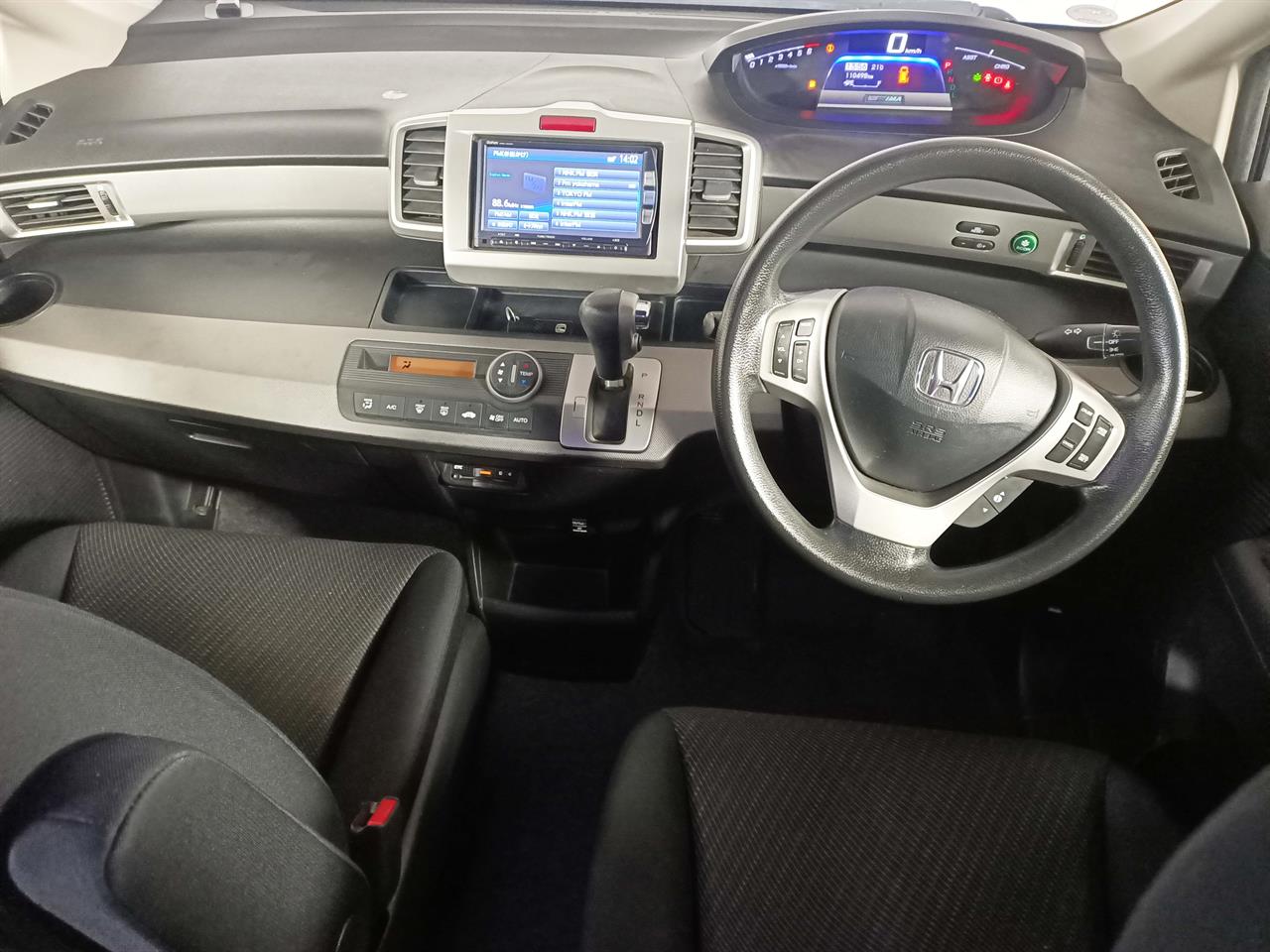 2013 Honda Freed Hybrid