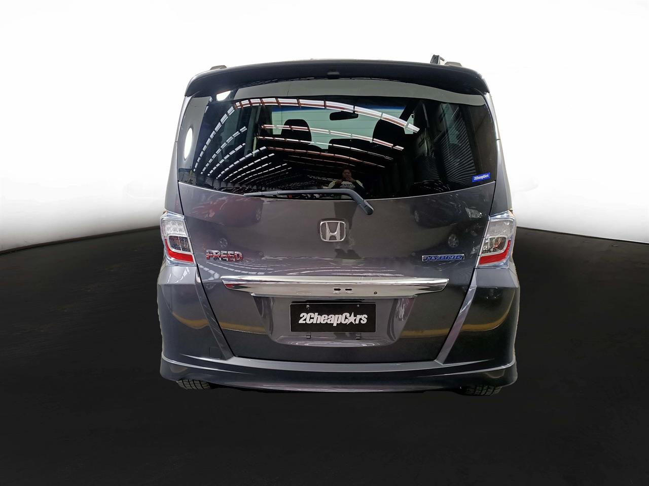 2013 Honda Freed Hybrid