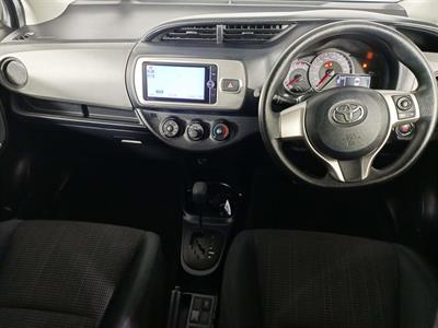 2014 Toyota Vitz 