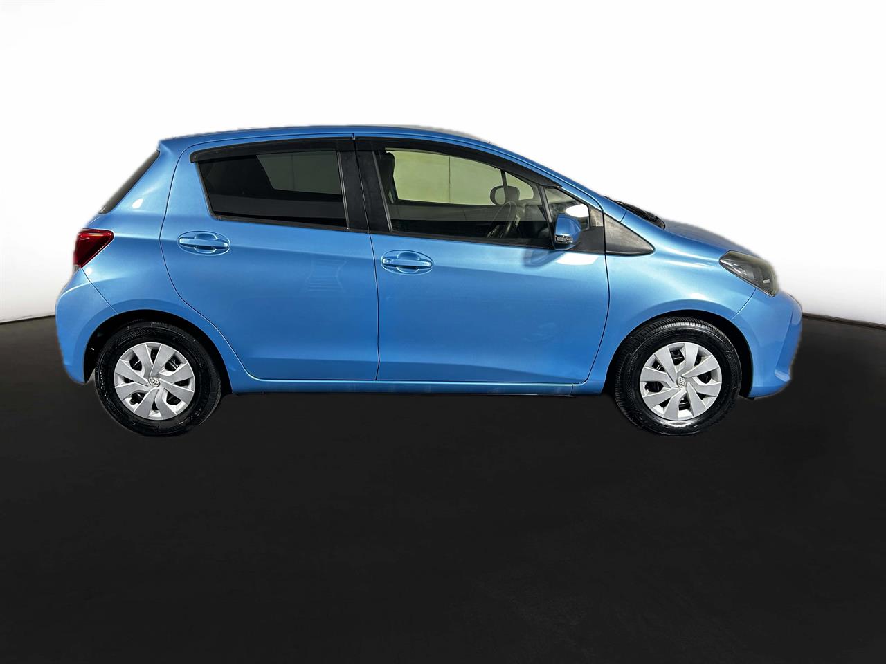 2014 Toyota Vitz 