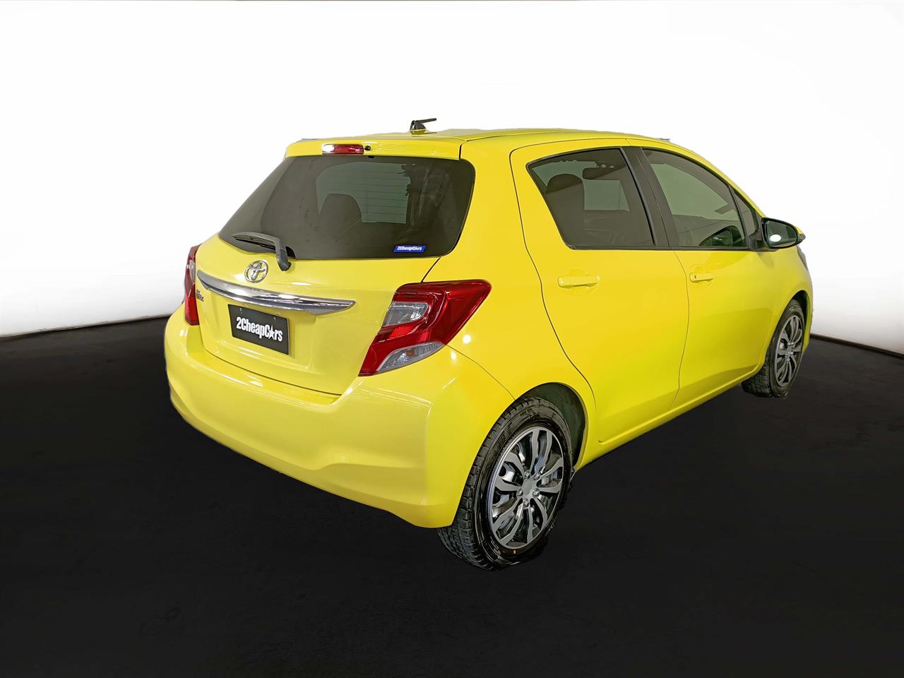 2014 Toyota Vitz 