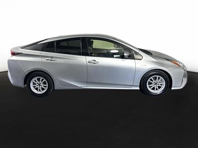 2015 Toyota Prius Hybrid New Shape