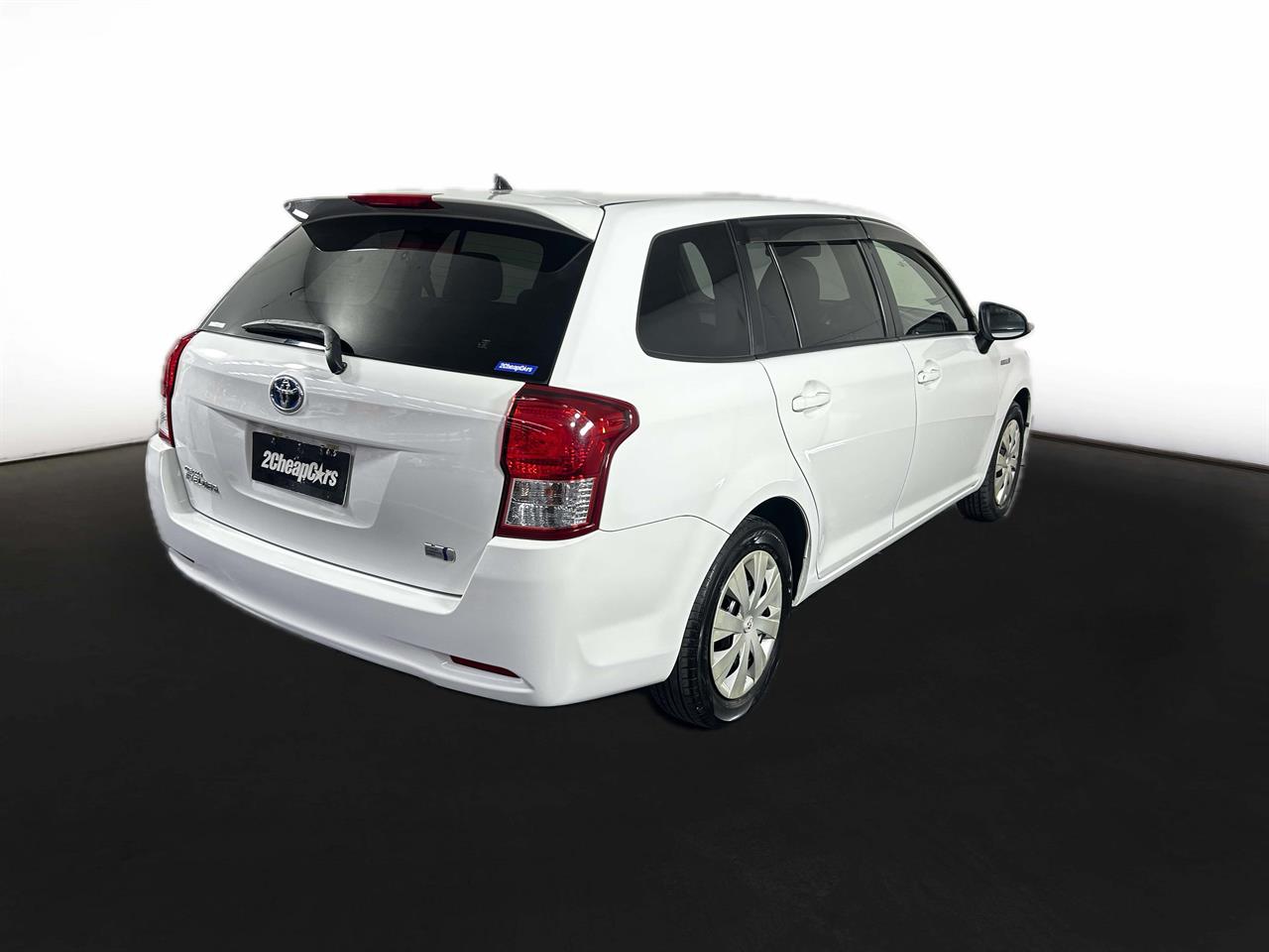 2013 Toyota Corolla Fielder Hybrid