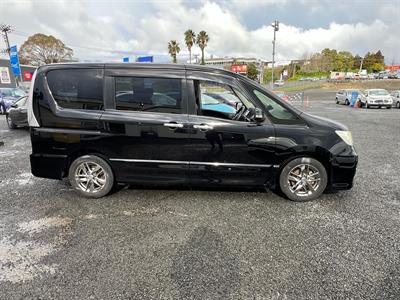 2012 Nissan Serena Hybrid