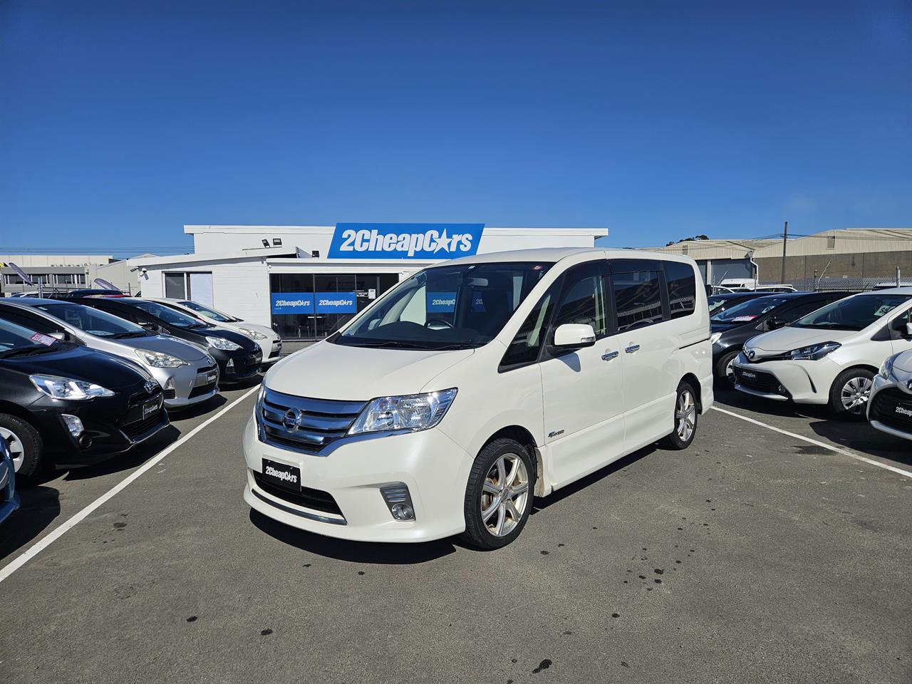 2013 Nissan Serena Hybrid